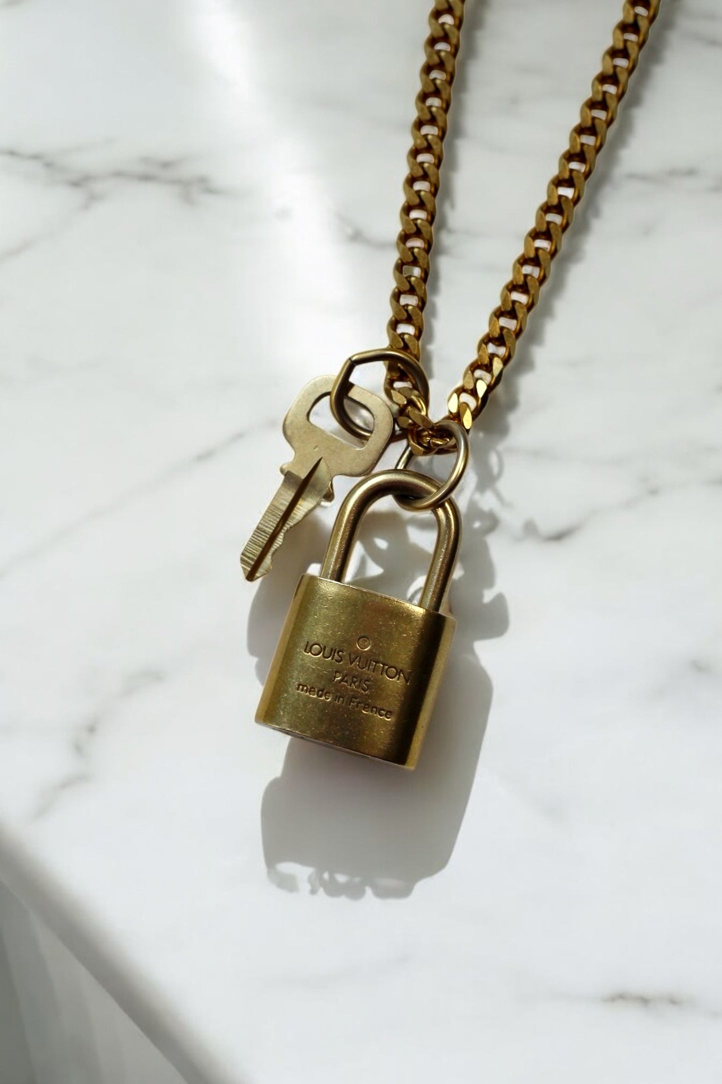 MISS VUITTON
