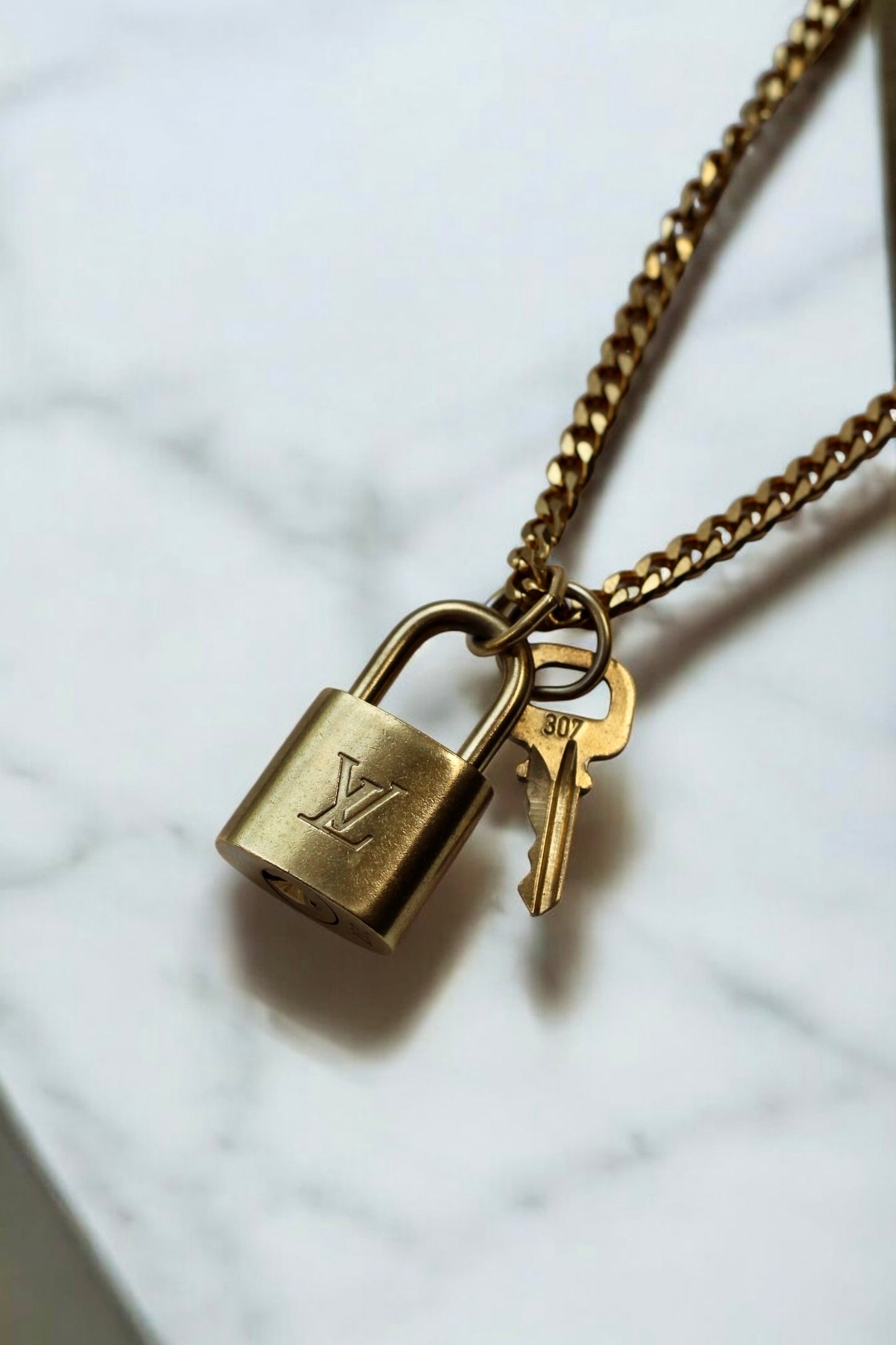 MISS VUITTON